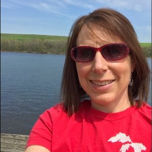 Meet your Posher, Jackie